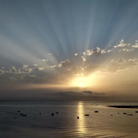 Ocean Front Διαμέρισμα Tetir